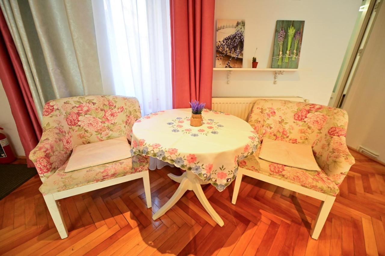 Apartament Cu 2 Dormitoare, Benjamin Residence, Piata Mare Sibiu Extérieur photo